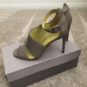 NEW Coach gray 3.5” heels